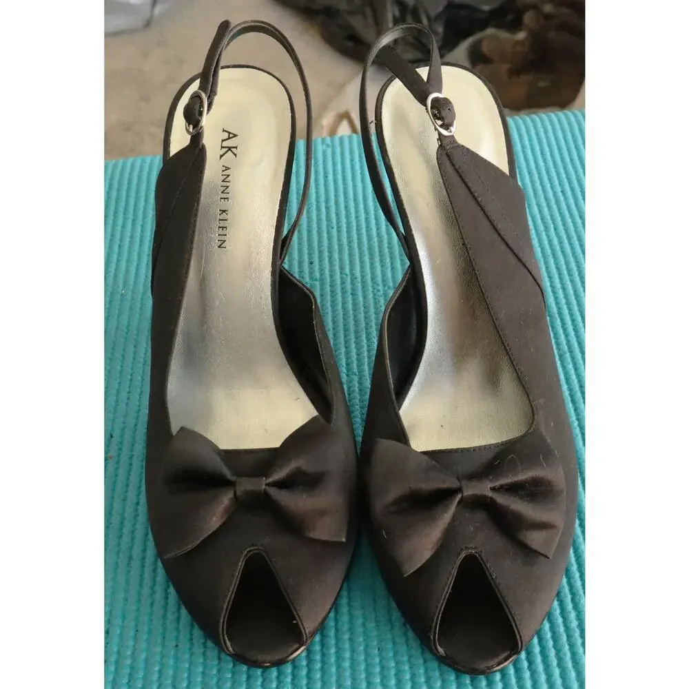 Anne Klein Black Satin Fabric Peep Toe Heel Pump Slingback Bow Party Work 8.5
